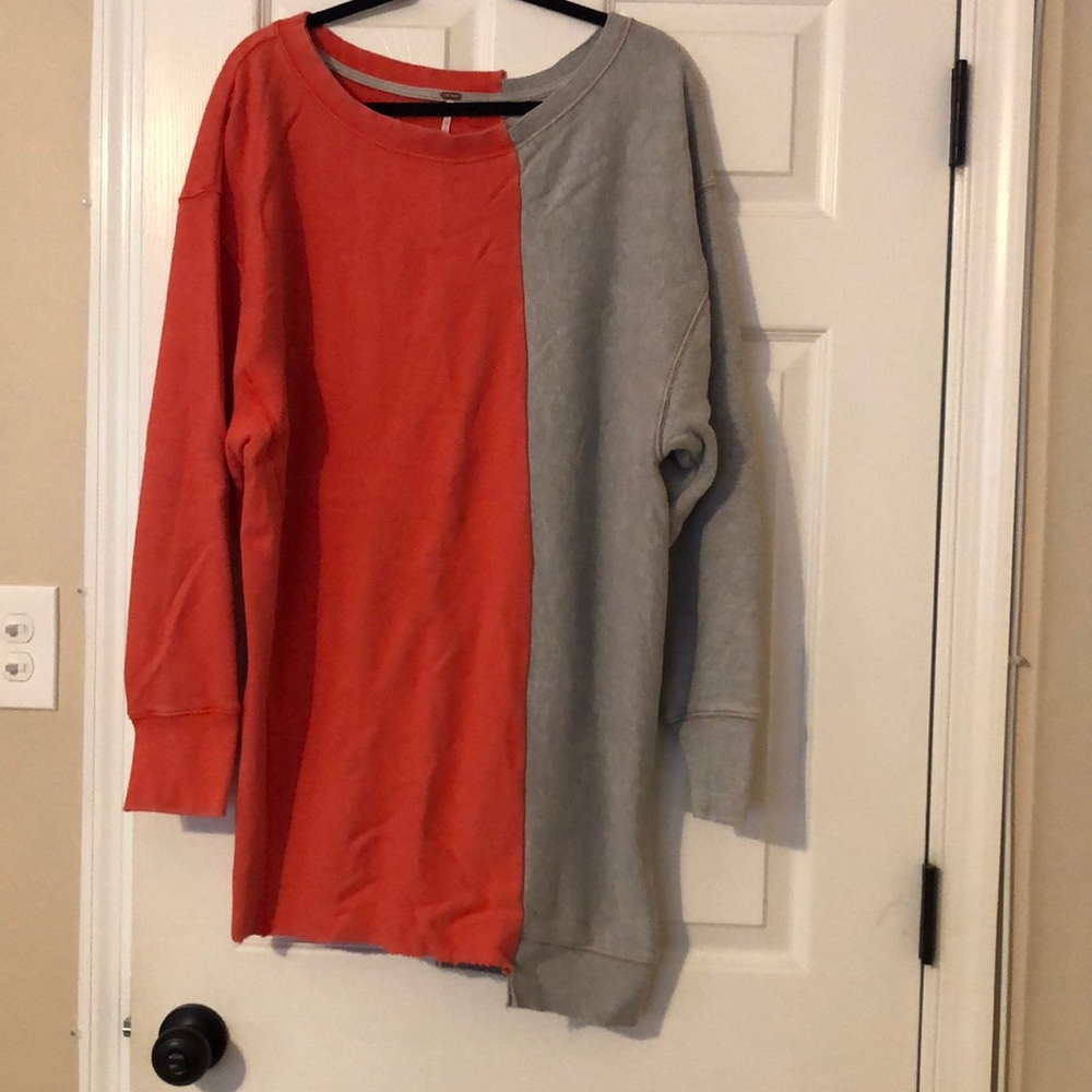 Free people 2 color long sweatshirt size medium